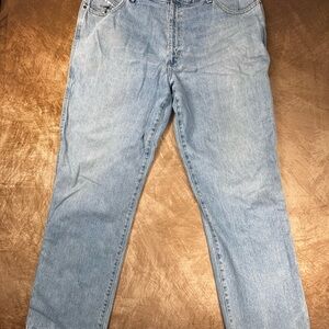 Red Head men’s relaxed fit light wash blue jeans distressed 42x34